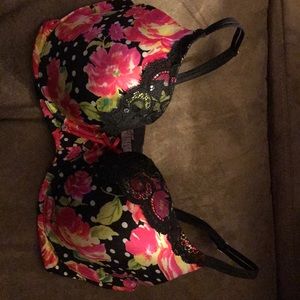 Victoria’s Secret bra